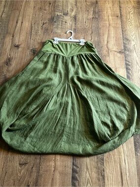 Luna Luz Linen FrancescaOlive Midi Skirt with Gathered Panels